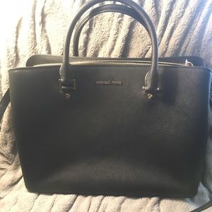 Michael Kors Savannah Satchel
